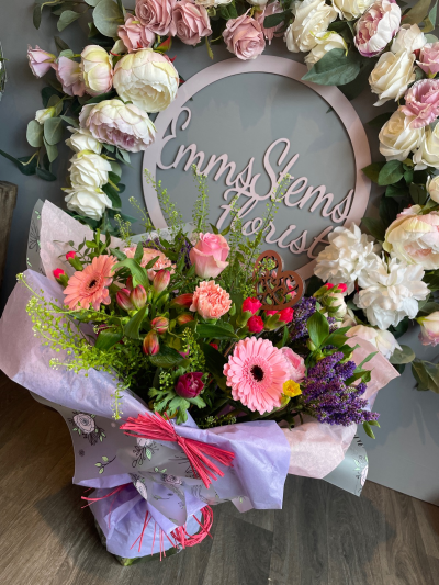 Simply the best - Beautiful Bouquet in shades of pinks. Simply the best - Beautiful Bouquet in shades of pinks.