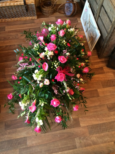 Pink & White Coffin Spray - Beautifully arranged with a selction of Pink and White Flowers including Roses, Veronica,Calla Lilies and lots of lovely Foliage. Sizes Start from  3ft, 4ft & 5ft. Pink & White Coffin Spray - Beautifully arranged with a selction of Pink and White Flowers including Roses, Veronica,Calla Lilies and lots of lovely Foliage. Sizes Start from  3ft, 4ft & 5ft.