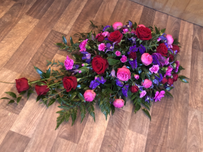 Red and Pink Rose Spray - Luxury Red Rose and Pink Rose single ended spray. Red and Pink Rose Spray - Luxury Red Rose and Pink Rose single ended spray.