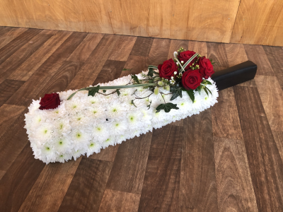 Cricket Bat - Cricket Bat with Red Rose Spray Flowers. These can be in your colour choice. Cricket Bat - Cricket Bat with Red Rose Spray Flowers. These can be in your colour choice.