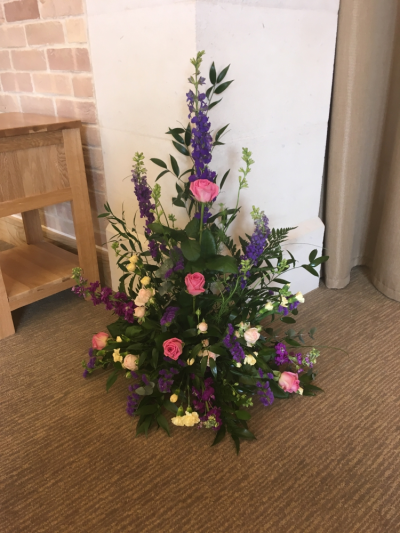 Floor Arrangement - Arranged for Cromer Crematorium to be positioned on the floor to the Left of the Catafault. I would recommend on having one placed either side. These Arrangements add a nice bit of colour to a sad day. Floor Arrangement - Arranged for Cromer Crematorium to be positioned on the floor to the Left of the Catafault. I would recommend on having one placed either side. These Arrangements add a nice bit of colour to a sad day.