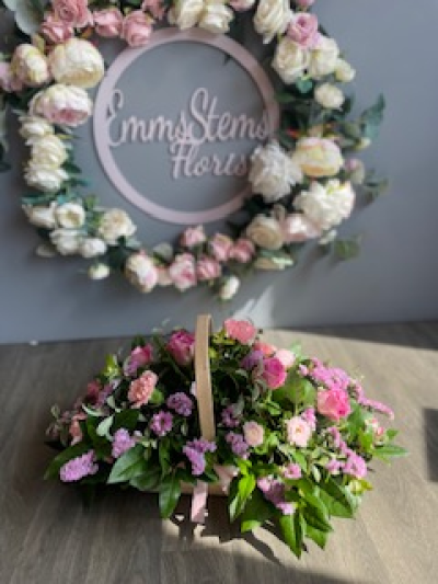 Pretty Pink Basket - Pretty pink colour theme flower arrangement Pretty Pink Basket - Pretty pink colour theme flower arrangement