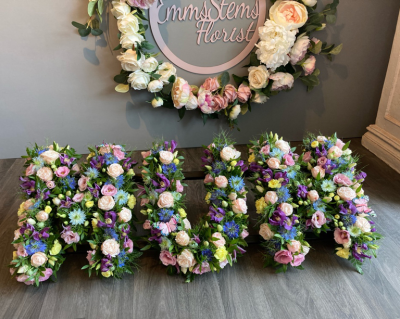 Textured Mum - MUM- Based in a textured Flowers Textured Mum - MUM- Based in a textured Flowers