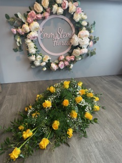 Yellow Rose Single Ended Spray - Yellow Roses & Luxury Foliage Single Ended Spray
Standard- 3ft
Medium- 4ft
Large- 5ft Yellow Rose Single Ended Spray - Yellow Roses & Luxury Foliage Single Ended Spray
Standard- 3ft
Medium- 4ft
Large- 5ft