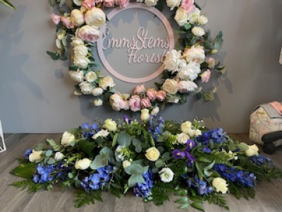 Double Ended Spray - Double Ended Casket Spray.
Standard- 3ft
Medium-4ft
Large-5ft
Extras Large-6ft Double Ended Spray - Double Ended Casket Spray.
Standard- 3ft
Medium-4ft
Large-5ft
Extras Large-6ft