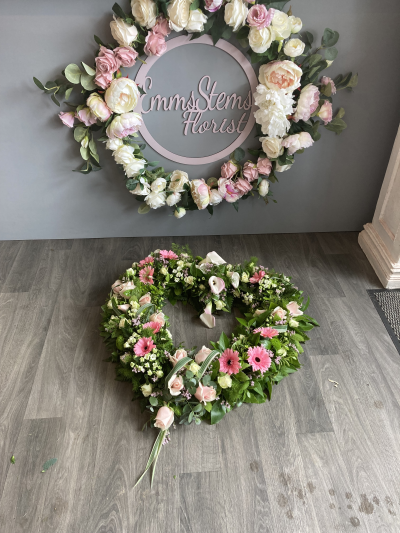 Pink Bespoke Open Heart - Pink Textured Open bespoke designed Heart.
Standard- 18"
Medium-21"
Large-23" Pink Bespoke Open Heart - Pink Textured Open bespoke designed Heart.
Standard- 18"
Medium-21"
Large-23"